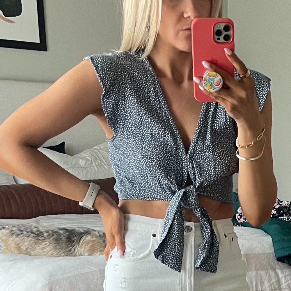 Abercrombie & Fitch Cropped Tie Top